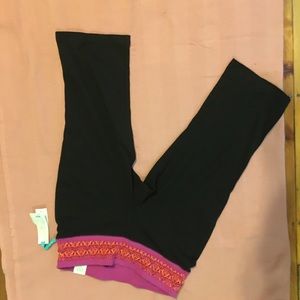 Women’s Crop Sports Leggings